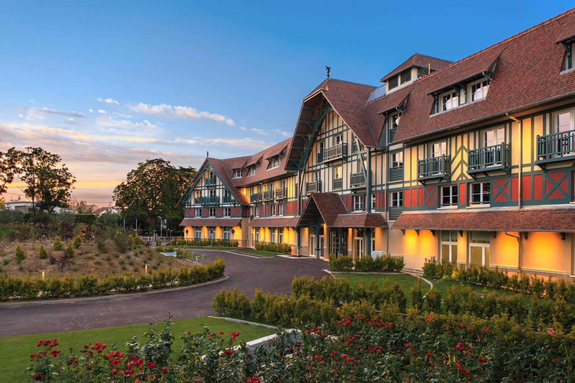 Renaissance Paris Hippodrome De St. Cloud Hotel Rueil-Malmaison Ngoại thất bức ảnh