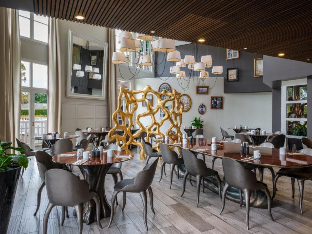 Renaissance Paris Hippodrome De St. Cloud Hotel Rueil-Malmaison Ngoại thất bức ảnh