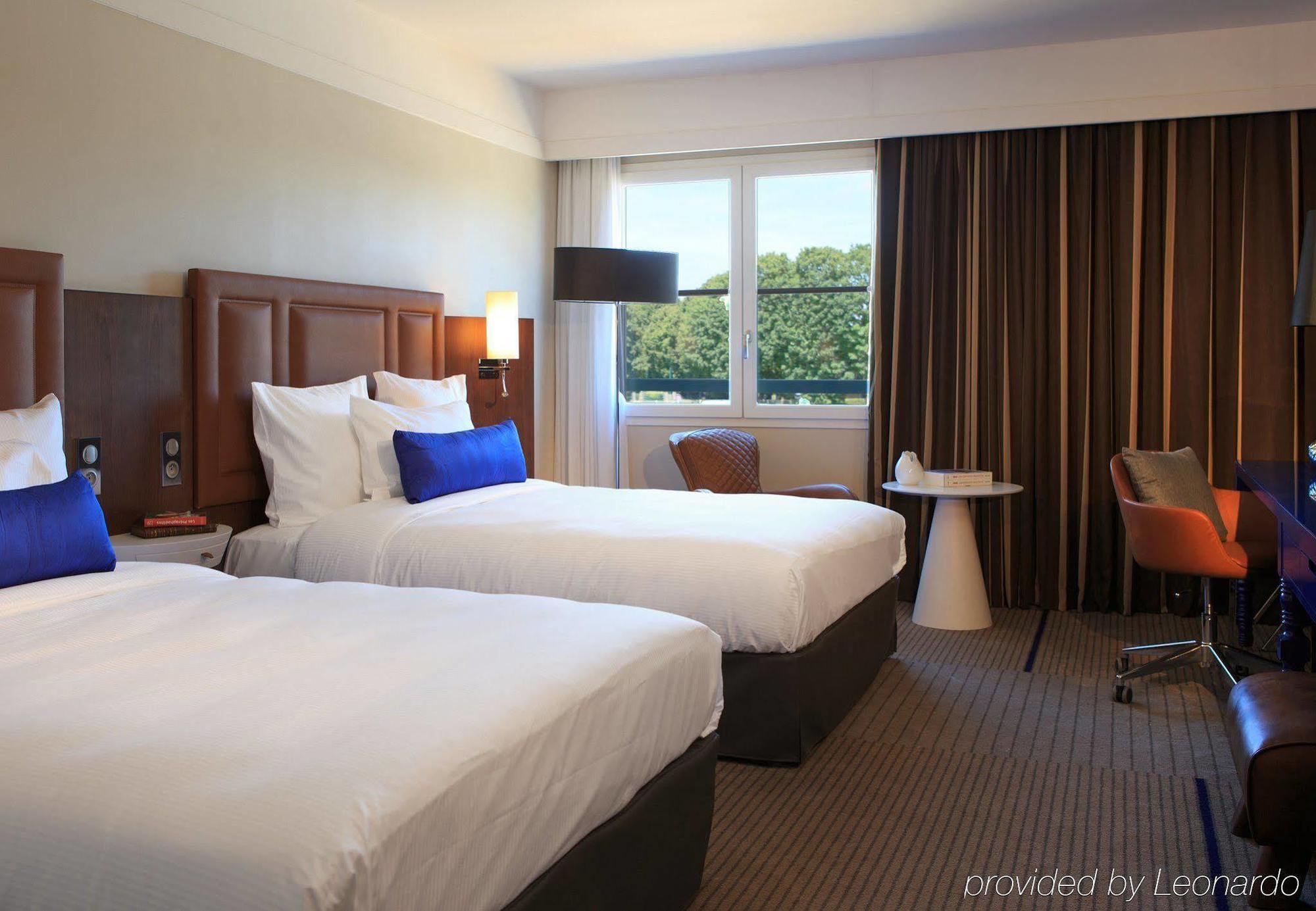 Renaissance Paris Hippodrome De St. Cloud Hotel Rueil-Malmaison Ngoại thất bức ảnh