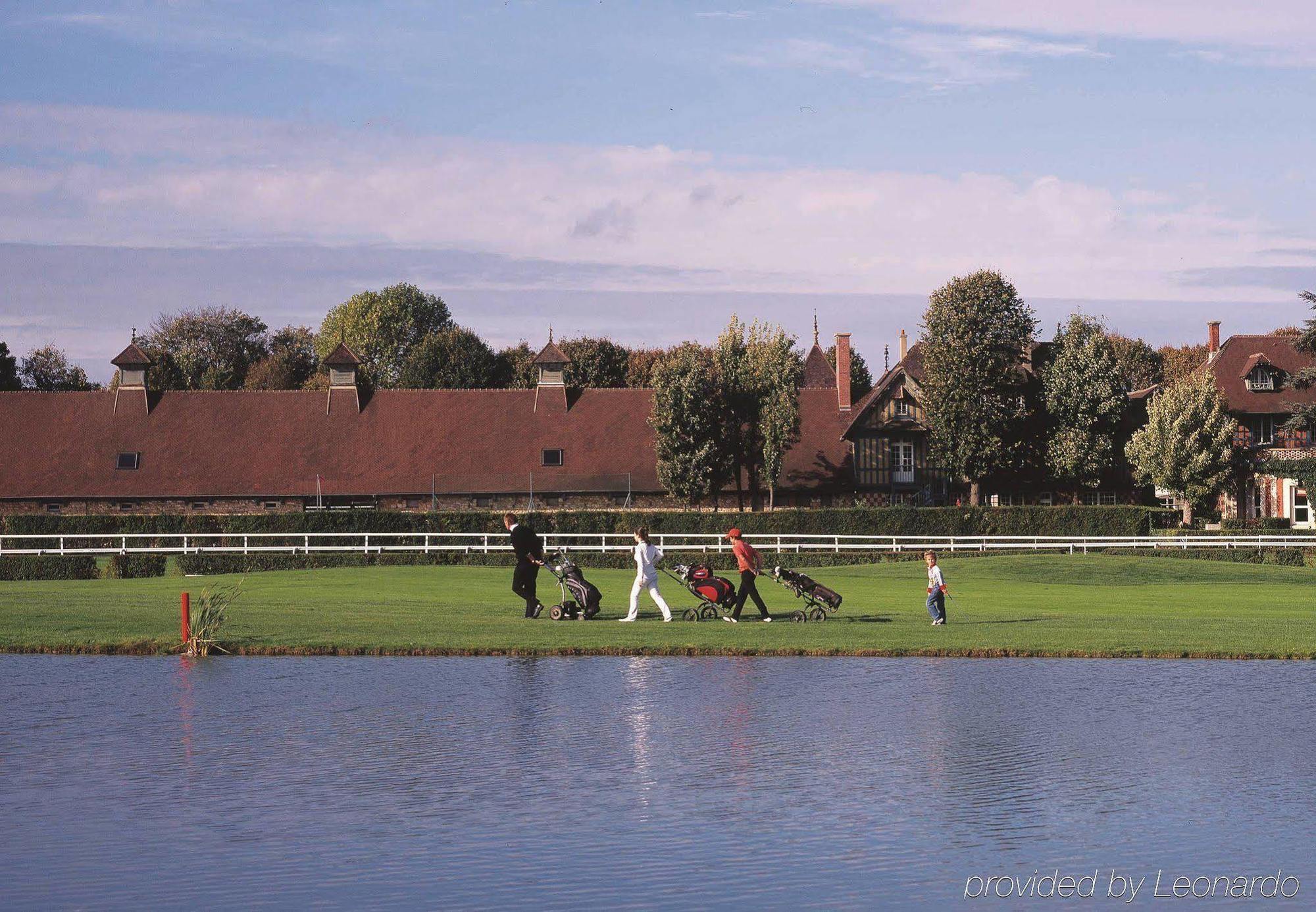 Renaissance Paris Hippodrome De St. Cloud Hotel Rueil-Malmaison Ngoại thất bức ảnh